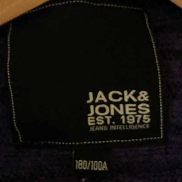 JACK AND JONES purple zip front Andy Cardigan with black accents, size 180/100A. - Picture 9 of 12